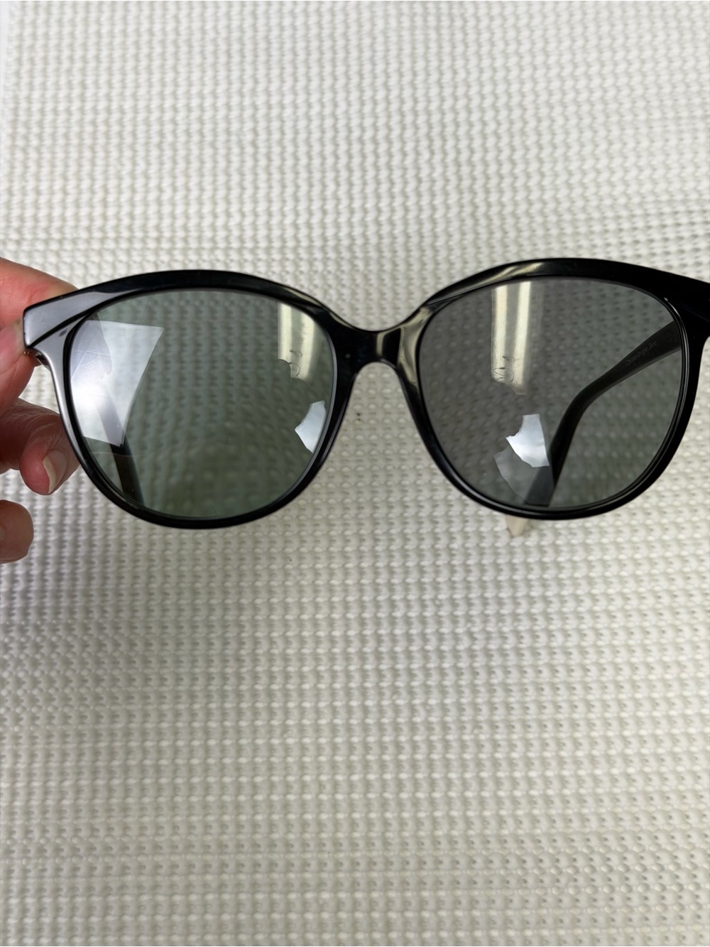 Classic Chelsea Morgan Sunglasses with sparkle embellishment at arm -blk lens